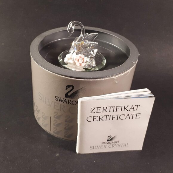 Crystal Swan with ceramic Flowers made with Swarovski crystal - Picture 2 of 10